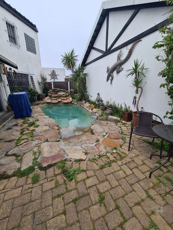 2 Bedroom Property for Sale in Rugby Western Cape